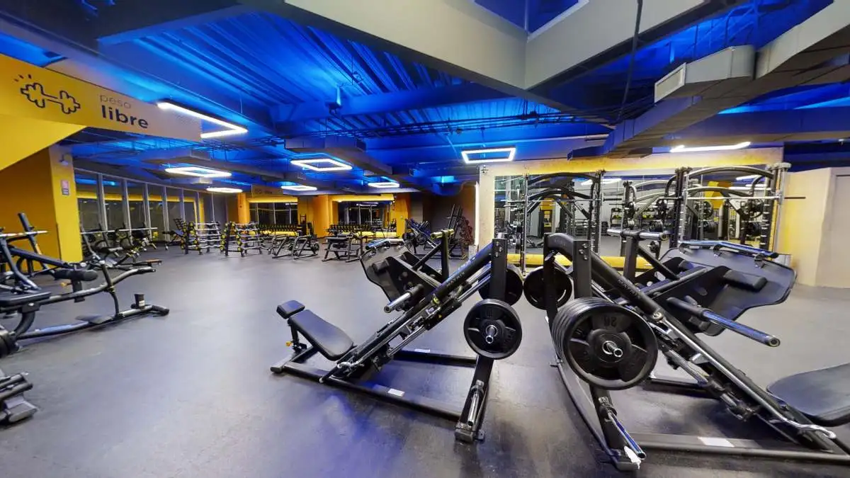 Odkryj Smart Fit Reforma 222, nową siłownię w CDMX